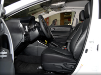 Toyota Corolla 1.8L Hybride 2015-2026, Berline d'occasion à conduite à gauche, économique en carburant et durable, pour l'approvisionnement transfrontalier