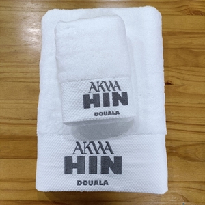 Juego <span class=keywords><strong>de</strong></span> <span class=keywords><strong>toallas</strong></span> <span class=keywords><strong>de</strong></span> baño con logotipo <span class=keywords><strong>bordado</strong></span> personalizado 100% algodón Toalla <span class=keywords><strong>de</strong></span> <span class=keywords><strong>mano</strong></span> <span class=keywords><strong>Toallas</strong></span> <span class=keywords><strong>de</strong></span> hotel <span class=keywords><strong>de</strong></span> lujo <span class=keywords><strong>de</strong></span> 5 estrellas - Product Image 2