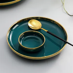 Оптовая продажа, изысканная Роскошная керамическая посуда в скандинавском стиле, 26 шт., с зеленым и золотым ободком, керамическая миска, тарелка, столовые приборы, подарочный набор