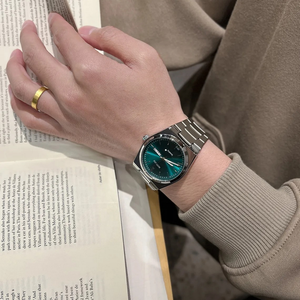 Nuevo Reloj de Lujo para Hombre de Acero Inoxidable, Resistente al Agua, Esfera Luminosa, Indicador de Semana y Fecha, Relojes de Cuarzo de Aleación para Negocios y Uso Casual - Product Image 6
