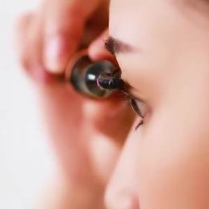 Rizador de Pestañas Eléctrico con Calefacción, Recargable por USB, Calentamiento Rápido, Rizador de Pestañas Natural, Maquillaje de Larga Duración - Product Image 2