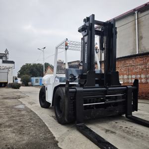 Carretilla Elevadora Diésel TCM 10T 2024 de Cuatro Ruedas con Asiento, Usada, Entrega Rápida, para la Industria Minorista, Transporte de Terreno, Repuestos, 1 Año de Garantía - Product Image 4