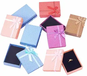 Custom Color Cardboard Paper Box Necklace Earring Ring Kraft Paper Gift Box Jewelry Box with Lid and Sponge Pad