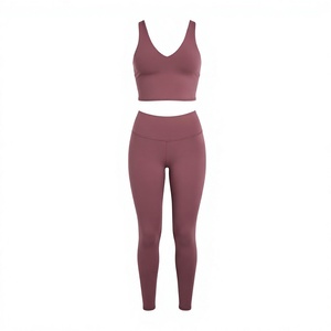 Ensemble de yoga 2 pièces mauve : Crop top et leggings taille haute sans couture, dos nageur, décolleté en V profond, short uni en Spandex/Nylon respirant et élastique - Product Image 1