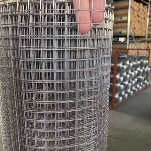 Farm Grade Galvanized <b>Wire</b> <b>Mesh</b> Roll for Livestock Breeding and Agricultural Applications - Product Image 6