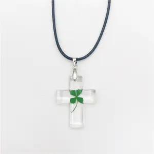 Wholesale Cheap Heart Shaped 4 Leaf Clover Pendant Necklace Fashion Lady's Real Green 4 Leaf Clover Lucky Pendant Necklace