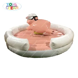 Cerdo de rodeo mecánico inflable comercial personalizado vaca mecánica