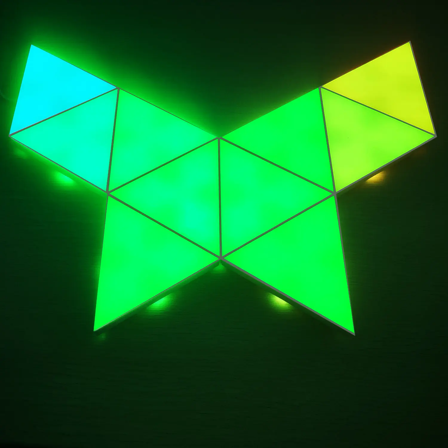 Neue Produkt idee RGB Modular Light TUYA Smart WiFi APP-gesteuerte Dreiecks lichter für die Wand dekoration im Dekor
