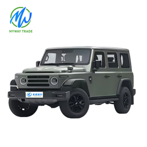 212 자동차 2025 BAW 212 T01 SUV 2.0T 185kW 252Ps 8AT AWD <span class=keywords><strong>4x4</strong></span> 컴팩트 4 도어 5 좌석 어두운 인테리어 유로 VI 배출 기준 - Product Image 1