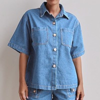 Ensemble deux pièces en denim délavé vintage pour femmes de haute qualité, chemisier élégant à boutons, short en jean décontracté, col rabattu, manches courtes