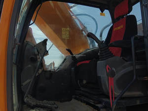 Excavadora de orugas modelo Hyundai 220 usada de 22 toneladas a la venta de Corea Excavadora usada Hyundai Doosan Komatsu Cat - Product Image 4