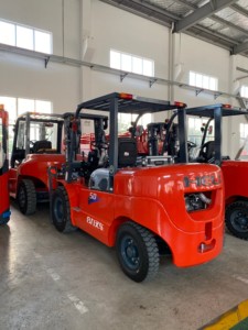 Montacargas CPCD50 de 5 Toneladas, Nuevo, con Accesorio de Desplazamiento Lateral, Precio Económico - Product Image 3