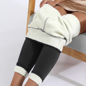 <span class=keywords><strong>Leggings</strong></span> Donna Vintage a Vita Alta Elasticizzati in Velluto <span class=keywords><strong>Felpato</strong></span> Spesso Slim-Fit a Tutta Lunghezza per la Primavera 2026 - Ideali per Tenere al Caldo (Vendita all'Ingrosso) - Product Image 1
