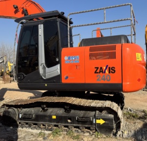 รถขุดมือสอง Hitachi ZX240 ZX210 ZX350 ขนาด 24 ตัน 21 ตัน 35 ตัน  พร้อมช่วงล่างยาว สภาพ 90% สำหรับงานขุดดิน ได้รับมาตรฐาน EPA - Product Image 6
