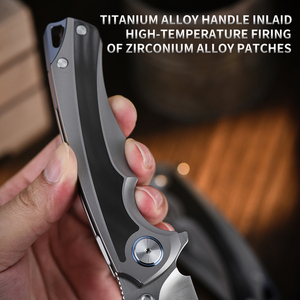 Navaja Plegable PioneerEDC de Titanio - Hoja de Acero <span class=keywords><strong>ELMAX</strong></span>, Mango con Incrustaciones de Zirconio, Navaja de Bolsillo EDC Portátil para Camping y Actividades al Aire Libre - Product Image 4