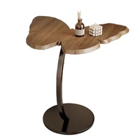 Table basse moderne en bois massif au design animal papillon pour meubles de maison dans le salon et la chambre à coucher Nouveau petit canapé Tables d'appoint