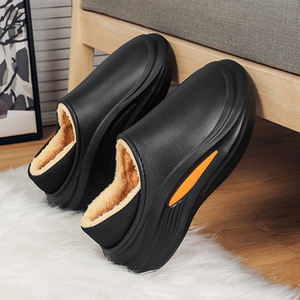 รองเท้าแตะขนเฟอร์กันลื่นสำหรับผู้ชายผู้หญิงรองเท้าแตะขนตุ๊กตาหิมะกันลื่นพิมพ์โลโก้ตามสั่งสำหรับฤดูหนาว - Product Image 4