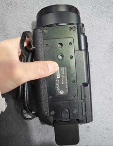 Caméra vidéo d'occasion FDR AX100E, qualité 4K, objectif ZEISS, petite taille, caméra vidéo portable - Product Image 2