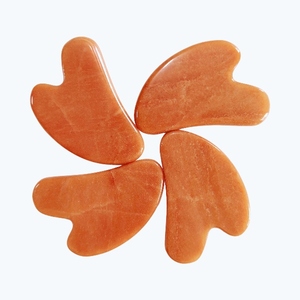 Rouleau de massage facial en jade aventurine rouge naturel pour amincir et lifter la peau, ensemble de rouleaux de jade et Gua Sha - Product Image 1