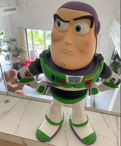 Fábrica personalizada tamaño real resina grande película estatua escultura hogar interior decoración arte figura fibra de vidrio juguete figura estatuas - Product Image 3