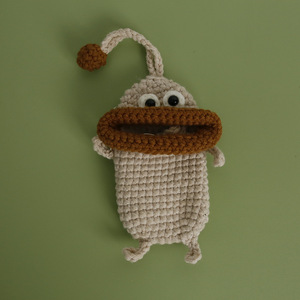 Porte-clés de voiture en forme de bouche de saucisse, style dessin animé, mignon et original, fait main au crochet, pochette pour écouteurs en fil crocheté, porte-monnaie artisanal - Product Image 3