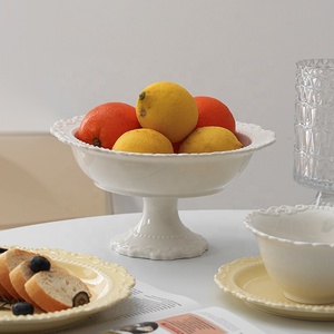 Platos occidentales y de postre de cerámica en relieve blanco estilo francés Ins con patrón botánico - Product Image 2