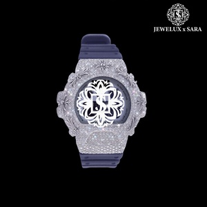 Montre entièrement sertie de diamants de qualité supérieure, design cristal glacé, bracelet en caoutchouc pour homme, idéale pour les soirées, disponible à la vente - Product Image 4