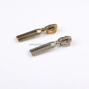 Manufacturer Supplier Custom Luggage Handbags Hardware Accessories Zipper Puller Head 5# Metal Zipper Slider