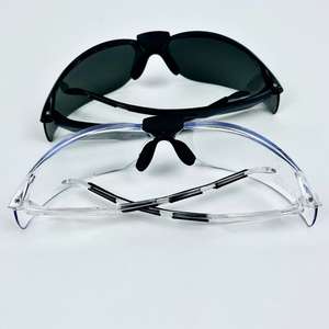 Protection de laboratoire de preuve d'acide de lunettes de sécurité résistantes chimiques pour le bouclier UV d'éclaboussure de recherche médicale de la <span class=keywords><strong>Science</strong></span> - Product Image 3