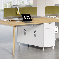 Table de travail de bureau moderne à 4 places avec pieds métalliques et serrure à code, facile à assembler, durable pour poste de travail en cubicle