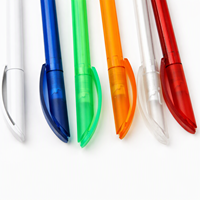 Stylo bille personnalisé avec corps et clip de couleur au choix, action rotative, écriture fluide, fin et léger, idéal pour les professionnels