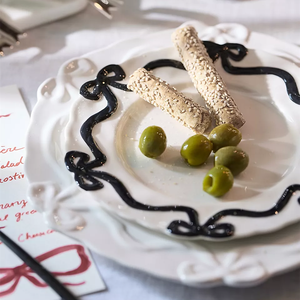 Piatti in Ceramica Personalizzati con Fiocco in Rilievo, Stoviglie per Colazione, Piatti da Portata per Ristorante - Product Image 3