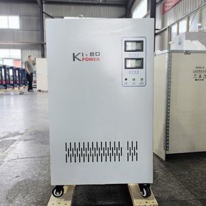 เครื่องปรับแรงดันไฟฟ้าแบบเฟสเดียว / สามเฟส 50Hz / 60Hz ความแม่นยำสูง อัตโนมัติเต็มรูปแบบ - Product Image 3