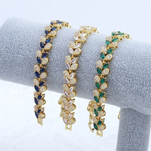 Bracelet en or plaqué <span class=keywords><strong>laiton</strong></span> Offre Spéciale pour unisexe <span class=keywords><strong>prix</strong></span> de gros bijoux pour femmes de style classique avec cristal Zircon - Product Image 3