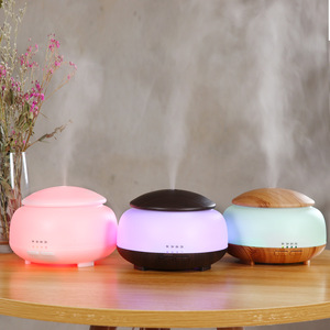 Diffuseur d'arômes à grain de bois 300 ml, humidificateur ultrasonique avec télécommande pour la maison et le bureau - Product Image 3