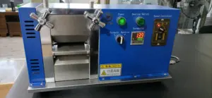 Phòng thí nghiệm điện nhiệt cán Báo Chí Con lăn máy cho pin lithium điện cực pin điện cực cách nhấn calendering máy