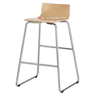 Chaise d'entraînement scolaire moderne pour étudiants, ergonomique, empilable, avec pieds Saber, en plastique écologique et pieds en métal, pour salle de classe et chambre