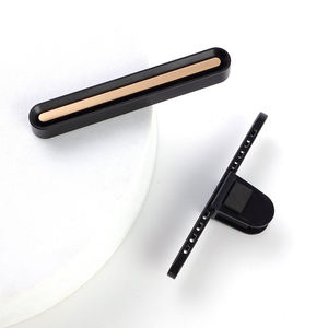 Diffuseur de parfum pour grille d'aération de voiture en métal de haute qualité, purificateur d'air aux huiles essentielles longue durée, évaporation naturelle des odeurs - Product Image 1