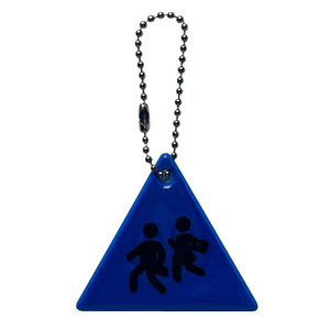 Dreieckiger Reflektierender Schlüsselanhänger mit Hoher Sichtbarkeit als Taschenanhänger für Studenten - Product Image 5