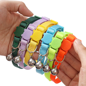 Nuevos Collares Elegantes y Sencillos para Gatos, con Hebilla de Seguridad Suave y Colorida, de Poliéster Sólido, con Campana - Product Image 1