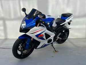 <span class=keywords><strong>Moto</strong></span> Usata Super GSX-R1000R Blu - L'Esperienza Motociclistica Definitiva, <span class=keywords><strong>Moto</strong></span> a Benzina Sportiva - Product Image 1