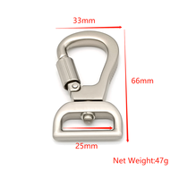 Vente chaude Mousqueton de sécurité pour chien en métal avec logo gravé personnalisé, à ressort et pivotant, avec verrouillage à vis pour laisse de chien