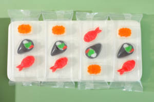 Japon sushi en forme de bateau bonbons gommeux saveurs aigres et fruitées casher certifié iSO pour l'<span class=keywords><strong>achat</strong></span> en gros - Product Image 3