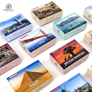 Jeu de cartes mémoire personnalisé avec lieux emblématiques, étiquette privée, coffret cadeau souvenir de voyage, jeu de société pour boutique de musée - Product Image 1