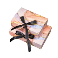Nouveaux vêtements personnalisés coffret cadeau papier d'art avec revêtement UV et ruban gaufré de stratification mate pour chaussettes emballage cadeau