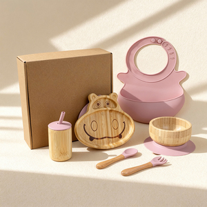 Set per lo Svezzamento con Bavaglini Leggeri e Comodi, Contenitore Impermeabile per Snack, Ciotola in Legno e Cucchiaio in Silicone con Bordi Lisci - Product Image 5