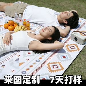 เสื่อปิกนิก 200x200 ซม. ผ้าอ็อกซ์ฟอร์ดกันน้ำกลางแจ้งรูปสี่เหลี่ยมผืนผ้าชายหาดทุกฤดูกาลแผ่นรองแคมป์ปิ้งพร้อมที่จับพกพา - Product Image 2
