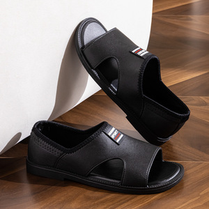 Sandalias para hombre, nuevo estilo para verano, suela de cuero suave, duraderas y transpirables, adecuadas para la playa y exteriores. - Product Image 1