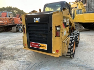 Chargeuse compacte hydraulique CAT 246D d'occasion pour travaux de terrassement et équipement lourd - Product Image 2