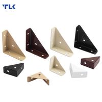 Support d'angle triangulaire en fer thermolaqué multicolore en gros, équerre d'angle en L à 90 degrés pour meubles et étagères